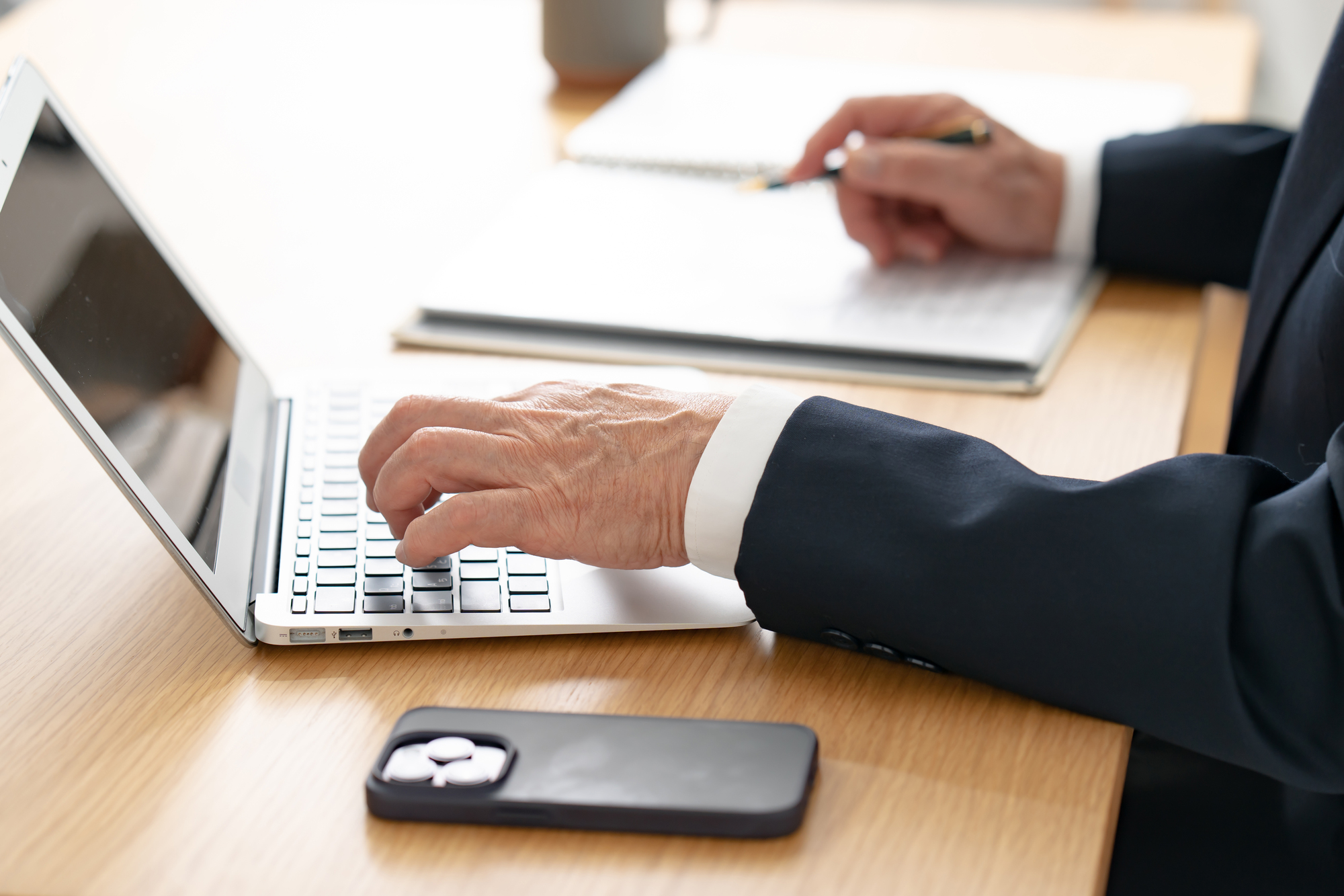 勤怠記録の重要性｜目的や必要項目、客観的記録として有効な方法を解説